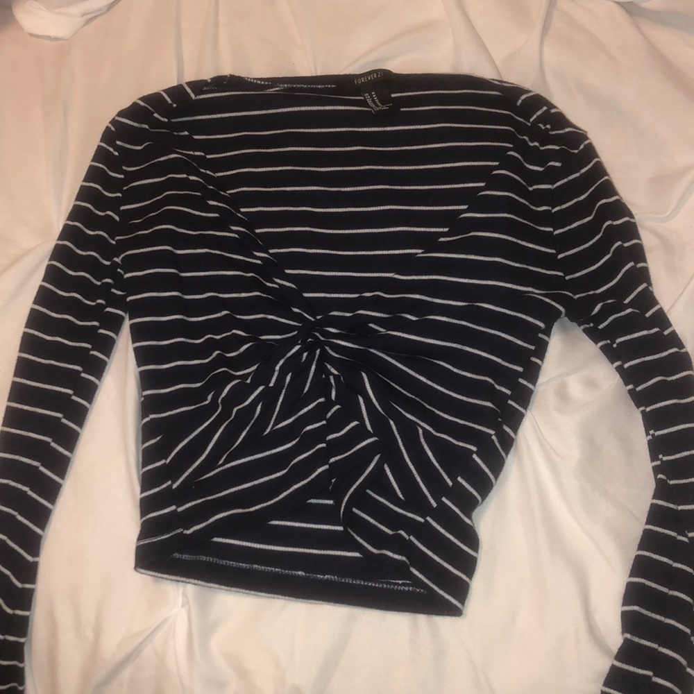 Forever 21 Long sleeve crop top